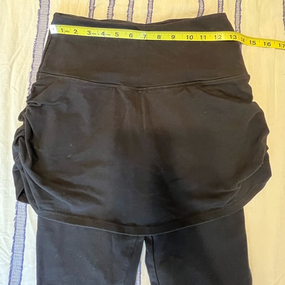 Ruby Ribbon Ruched Skirt Leggings Medium - Picture 3 of 11